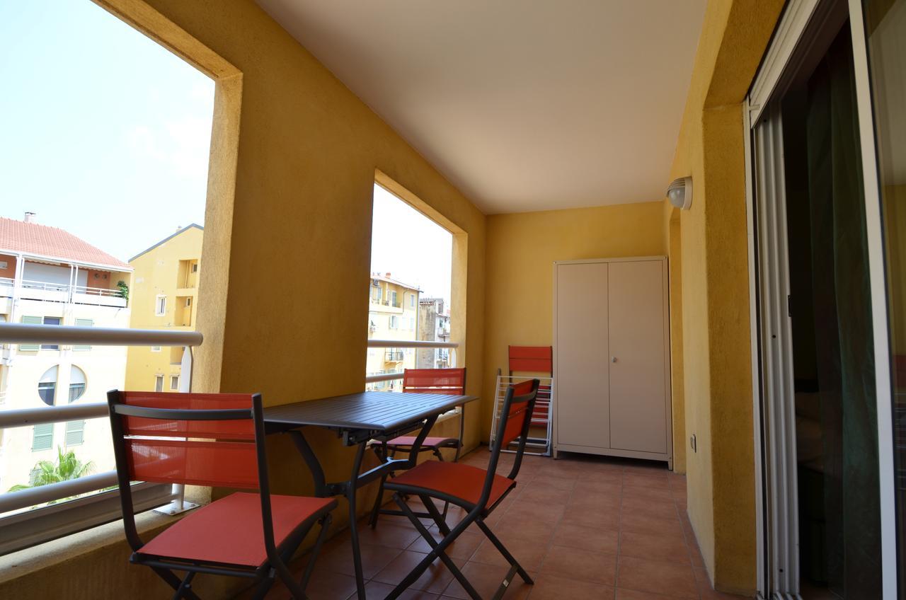 Appartement 3 Personnes Avec Coin Nuit Avec Terrasse Et Parking Quartier Du Port De Nice Dış mekan fotoğraf